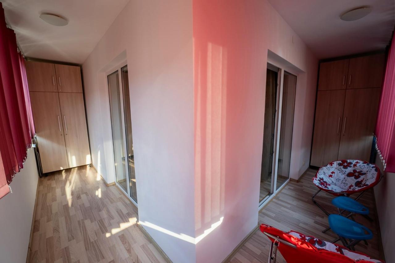 Quiet 3-Room Apt - 2 Parking Spaces - 5 Min Bus Floreşti エクステリア 写真